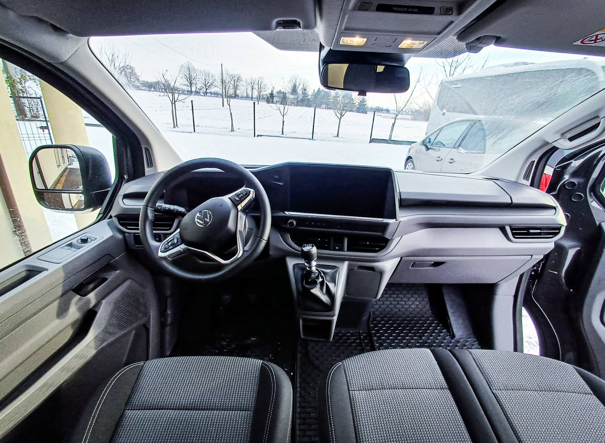 VW Caravelle wnętrze